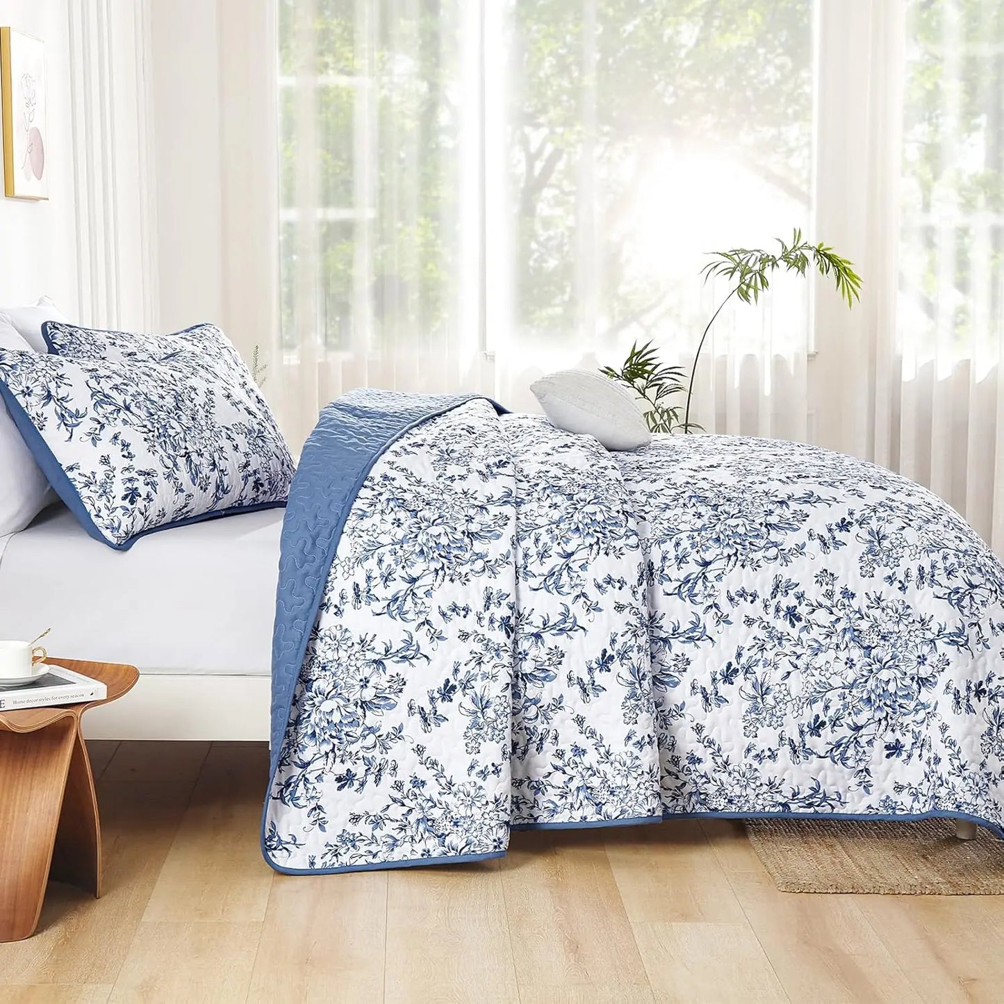 Botanical Quilt Set With 2 Pillowcases Microfiber All Season Bedspread