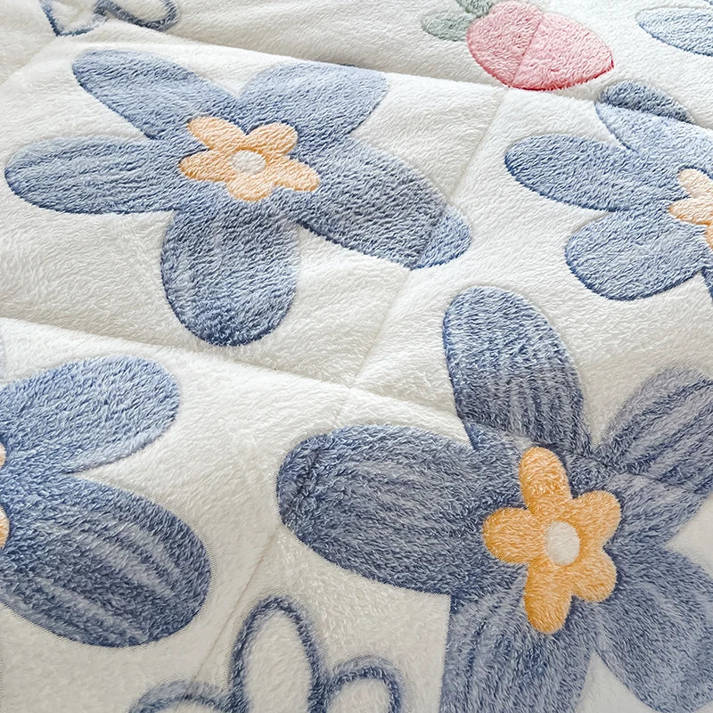 NONECN All Season Thickened Lamb Wool Sherpa Quilt Set TwoPillowcases